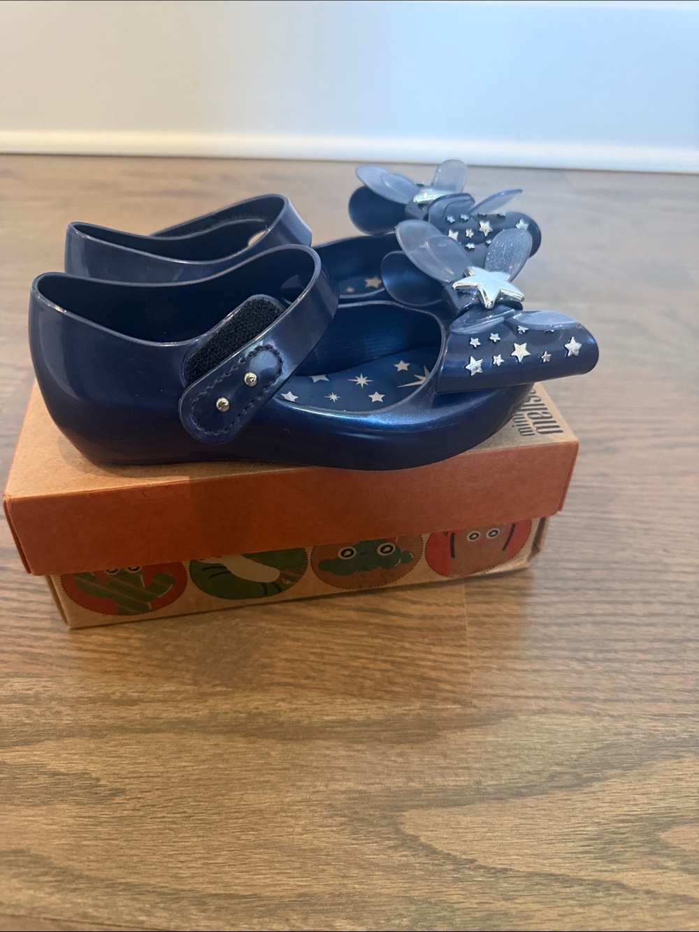 New Girl Mini Melissa Ultragirl Star II w/box - Picture 3 of 6